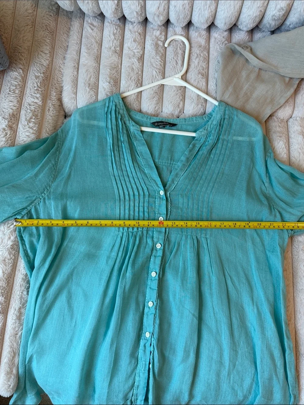 3 Tommy Bahama Linen Button Down Blouses with Ruffle Detail Aqua Coral and Tan - Picture 9 of 15